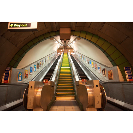 Giant Subway - fototapet - 232x315 cm - fra 1Wall